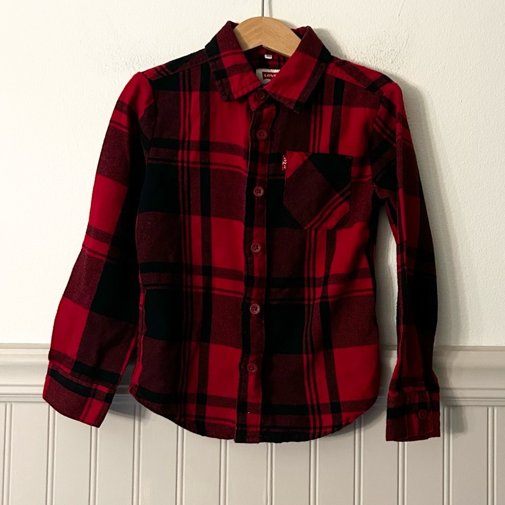 Levi's Boys 4/5 Kids Red Black Buffalo Plaid Button Down Shirt